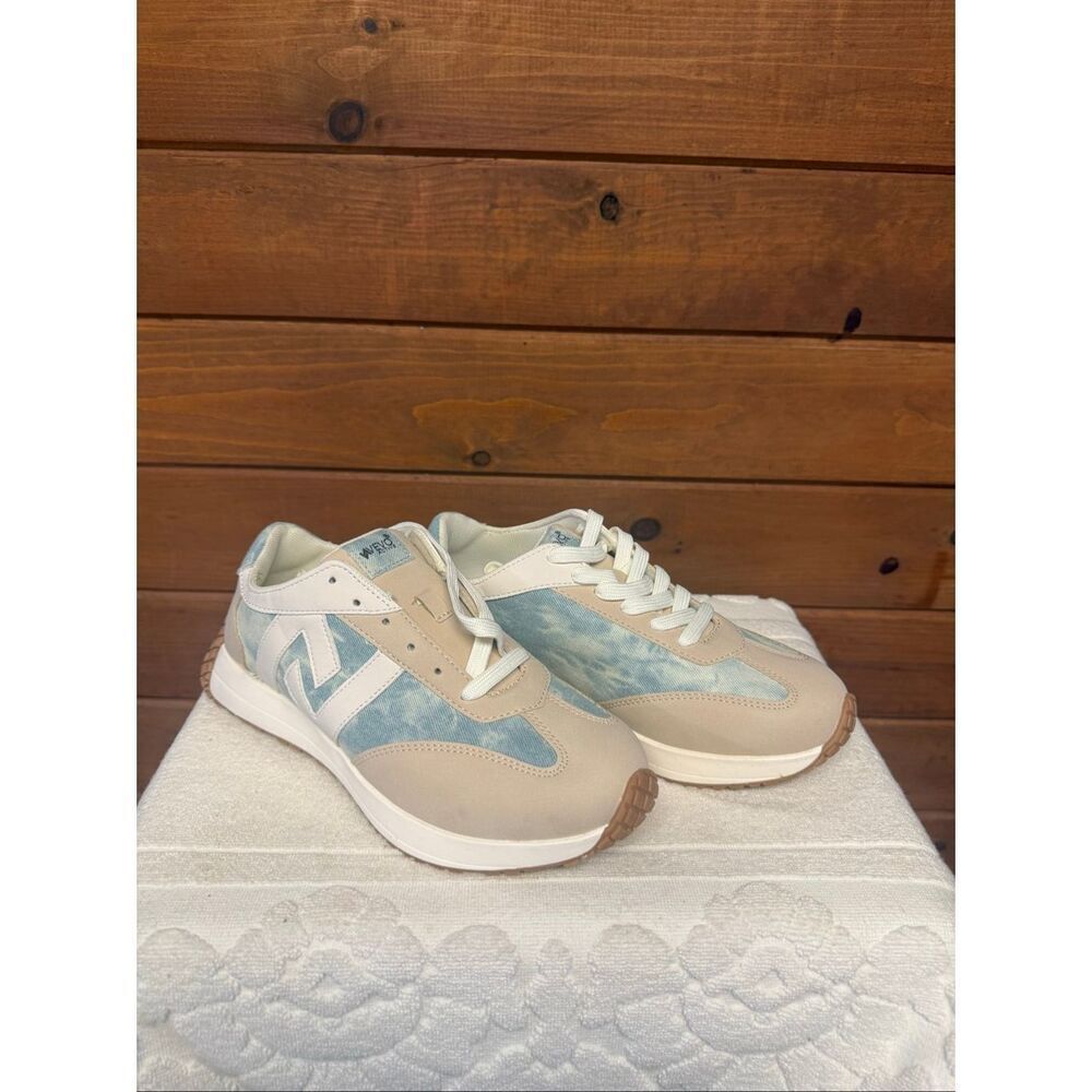 Vevo Active Bennett Women's Sneaker Blue/Beige/Bone Sz 9 NWOB
